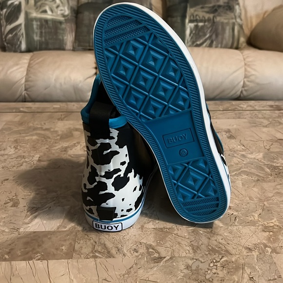 Like New Buoy Women’s Rain Boots Cow Print Size 10 - Picture 4 of 4
